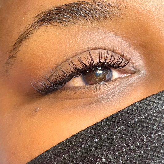 Mink Eyelash Extensions - Classic Set - Midweek Refresh (Between Fourth and Fifth Week)